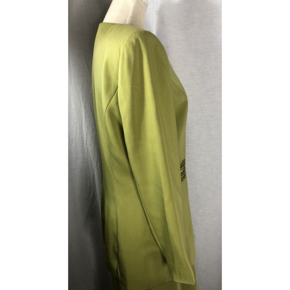 Giovanna Signature Women's Skirt Suit – Size 10, Lime Green with Rhinestone Coll - Picture 9 of 14